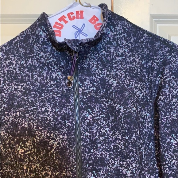 Lululemon jacket - Picture 1 of 3